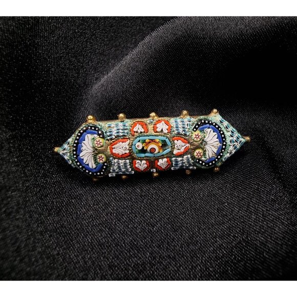 Vintage 1930s Italian Micromosaic Brooch Handcrafted With Intricate Floral Desig - Picture 2 of 5